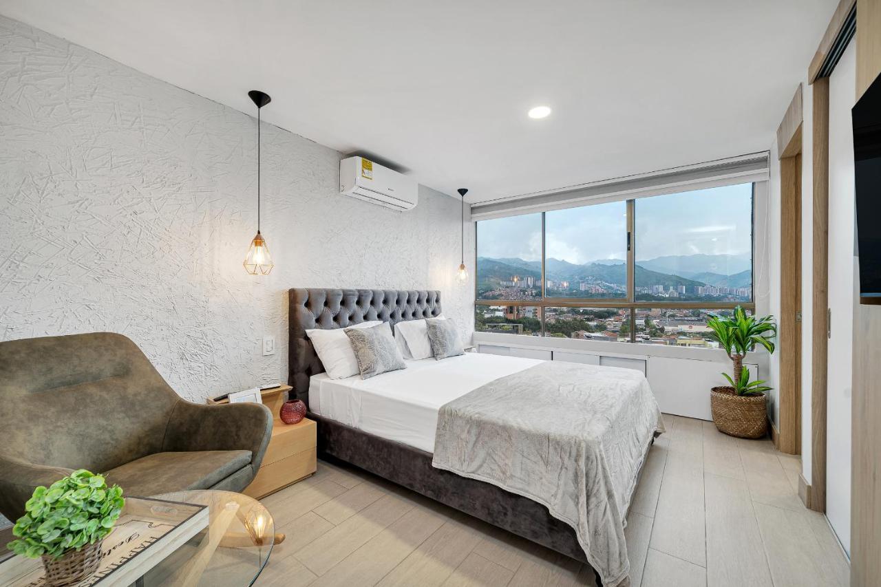 Aptos Alcazar Oviedo By Housy Host Medellin Exterior photo